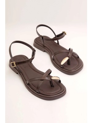 Preshley Kadın Harli Acı Kahve Yüzük Detaylı Çapraz Parmak Arası Sandalet