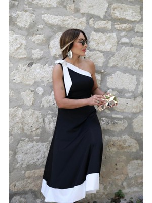 Emh Store Kadın Tek Omuzu Açık Omuzlardan Kurdela Detaylı Çift Renkli Ithal Krep Elbise