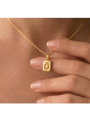 Ashak Accessories Kadın 925 Ayar Gümüş Zincirli Minimalist Ö Harf Isim Yazı Dikdörtgen Kolye