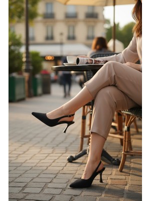 Enoch Kadın Sivri Burun Simli Alçak Kadeh Topuklu Arkası Açık Şık Ayakkabı