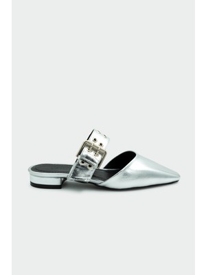 Laminta Snow Toka Detaylı Düz Silver Kadın Terlik -