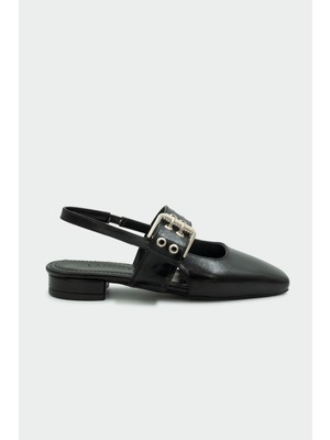 Laminta Vogue Toka Detaylı Siyah Kadın Babet