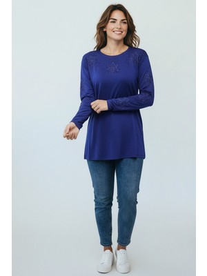 Ece Giyim Kadın Yaka ve Kol Işlemeli Likralı Bluz