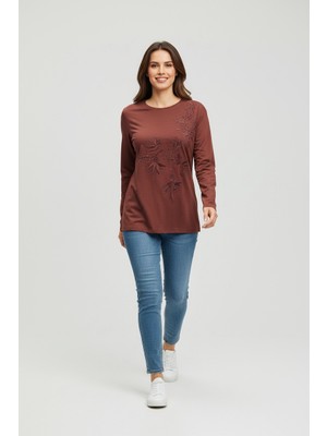 Ece Giyim Kadın Önü Işlemeli ve Taş Detaylı Likralı Penye Bluz