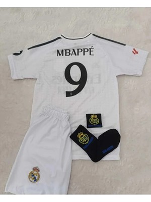 R. Madridd 2024/25 Yeni Sezon Kylian Mbappe Iç Saha Çocuk Forması 4'lü Armalı Set
