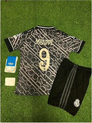 R. Madridd Kylian Mbappe 2024-25 Yeni Çocuk Forması 4'lü Set (Thırd Shirt)