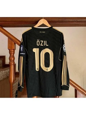 R.e.a.l.m.a.d.r.i.d 2011/12 Sezonu Mesut Özil Nostalji Forması