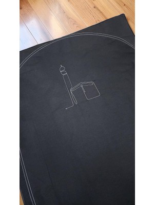 Altınpamuk Seccade Düz Siyah-Kabe -Nakış Işleme Yumuşak Iç Dolgulu 70X115