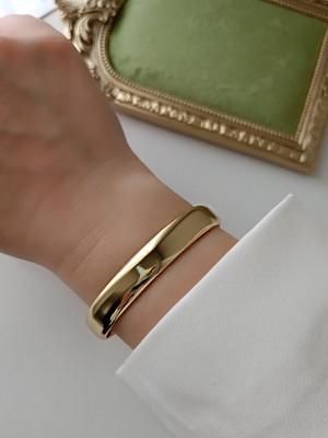 Lente Aksesuar Xuping Gold Kaplama Klasik Ajda Modeli Kadın Kelepçe Bilezik