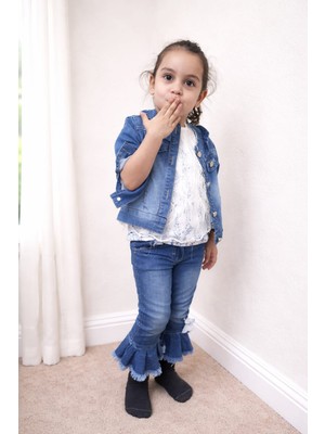 Gamze Akkuş Yarım Kol Kot Ceket, Püskül Detaylı Kısa Kollu Tişört ve Kot Ispanyol Paça Kapri 3lü Kız Çocuk Takım