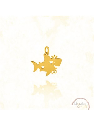 Bigakan Taçlı Kalp Yıldız Detaylı Köpekbalığı Kolye Ucu 925 Ayar Minimal Tasarım Altın Kaplama