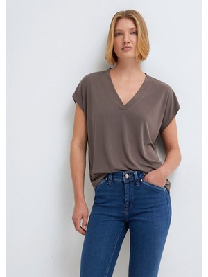 Mavi Soft-Premium Kahverengi (Tencel™) Modal Karışımlı V Yaka Tişört 1612250-87537