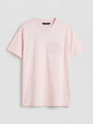 LC Waikiki Lcw Modest Pembe Bisiklet Yaka Dantel Nakışlı Kadın Tişört