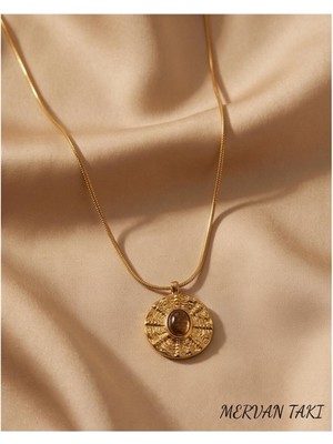 Mervan Takı Altın Renk Çelik Kedi Gözü Madalyon Kolye