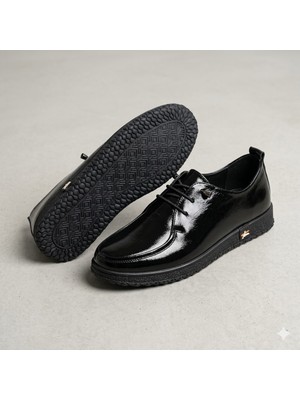 Kindep (Clavi) Içi Dışı Hakiki Deri Termo Kaymaz Taban Rahat Günlük Kadın Ayakkabı Siyah