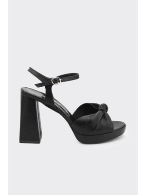 Derinet Bilekten Bantlı Platformlu Kadın Abiye Ayakkabı