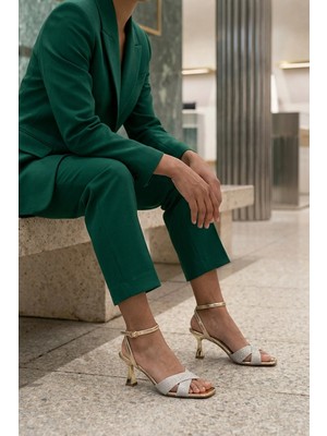 Stilbagshoes Adeline Çapraz Sim Bant Detaylı Kadın Abiye Ayakkabı Altın