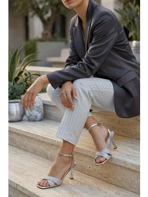 Stilbagshoes Adeline Çapraz Sim Bant Detaylı Kadın Abiye Ayakkabı Gümüş