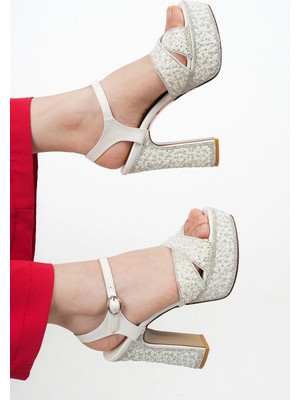 Stilbagshoes Melinda Inci Taş Detaylı Platform Kadın Abiye Ayakkabı Sedef