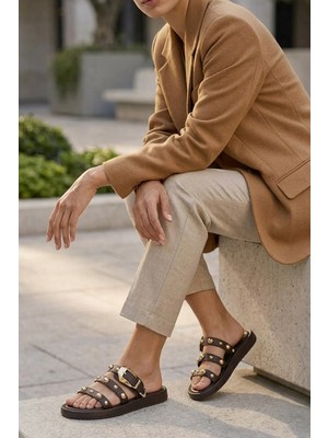 Stilbagshoes Beyzi Gold Boncuk Detaylı Kadın Terlik Kahve
