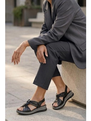 Stilbagshoes Noemi Hakiki Deri Dolgu Topuk Kadın Sandalet Siyah