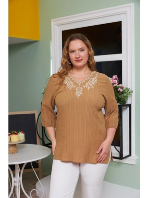 Rmg Yaka Nakış ve Taş Detaylı Büyük Beden Krinkıl Bluz Vizon