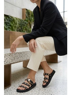 Stilbagshoes Beyzi Gold Boncuk Detaylı Kadın Terlik Siyah