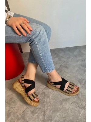Les Passent Kadın Margo Siyah Hasır Detaylı Lastilki Kalın Mantar Taban Ortopedik  Sandalet  K-220