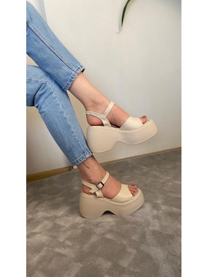 Les Passent Kadın Dante Bej Tek Bantlı Kalın Taban Ortopedik  Sandalet  K-3010