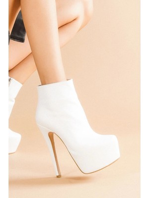 Ayakkabı Ateşi Punta Beyaz Cilt Topuklu Kadın Bot