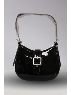 Victoria Shoes Kemer Detaylı Parlak Siyah Baget Çanta
