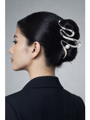 Trend Collection Modern Dalgalı Metal Saç Tokası Inci Detaylı Şık Kadın Toka