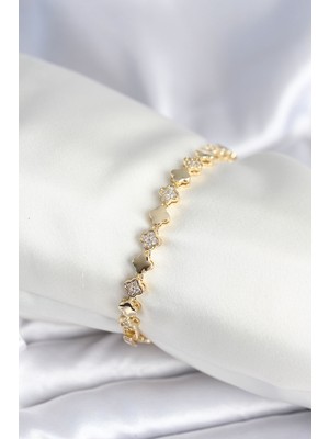 Pirinç Gold Renk Zirkon Taşlı Yonca Model Kadın Bileklik
