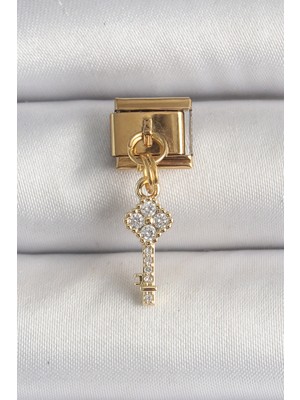 316L Çelik Gold Renk Sallantı Zirkon Taşlı Anahtar Model Nomination Charm