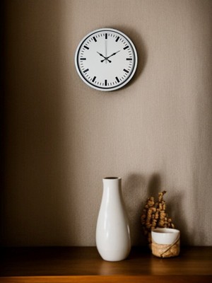 Uravas Store 36 cm Beyaz Standart Duvar Saati