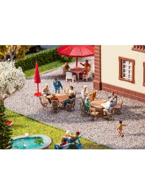 Faller 180957 1/87 Ölçek, Masa ve Sandalyeler, 14 Adet, Plastik Model Kiti