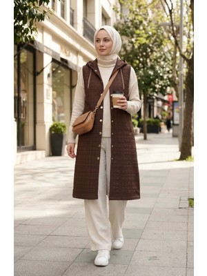 Kapitone Zincir Detaylı Düğmeli Yelek 12031-07 Kahverengi