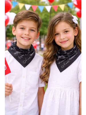 Herşey Nota Atatürk Imza Desenli Siyah Fular 50’li Set – 23 Nisan Çocuk Etkinlik Fuları Kare Tasarım