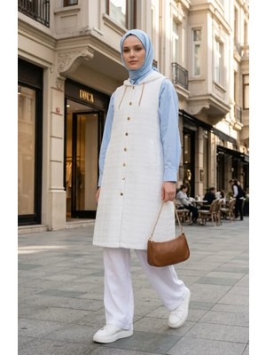 Kapitone Zincir Detaylı Düğmeli Yelek 12031-02 Beyaz