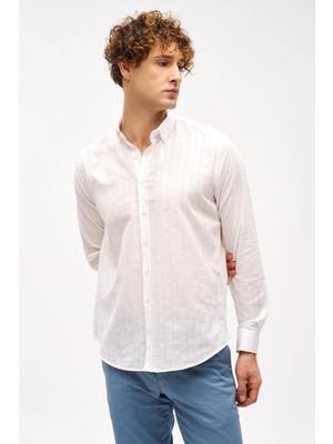 İGS Beyaz Dynamic Fit  Düğmeli Yaka Çizgili Uzun Kollu Cepsiz %100 Pamuk Gömlek