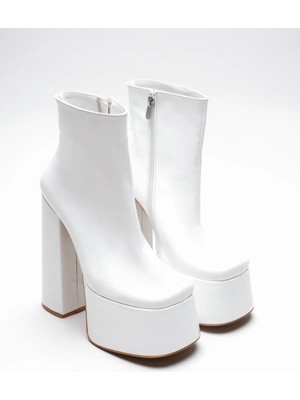 Ayakkabı Ateşi Kadın Beyaz Rugan Fermuarlı Orta Boy Platform Topuklu Bot Mondero