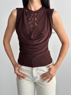 Lifera Dantel Yaka Degaje Bluz