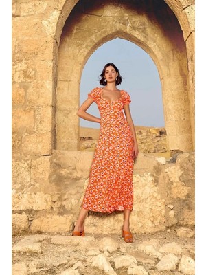 Moda Şahsenem Viskon Çiçek Desenli Kısa Kollu Elbise