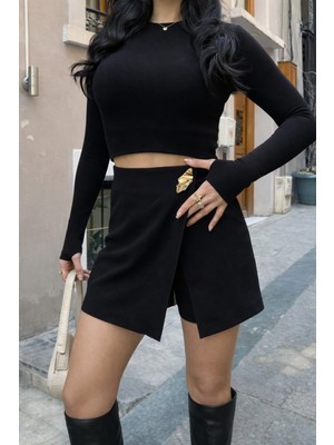 Dima Aksesuar Detaylı Şortlu Mini Etek