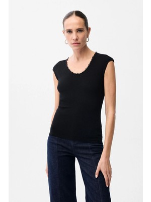 Adl Yakası Inci Işemeli Triko Bluz Siyah 11546114000