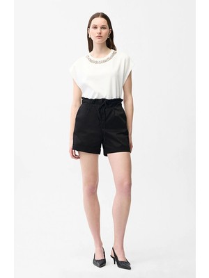 Adl Beli Fırfırlı Önden Bağcıklı Şort Siyah 17038431011