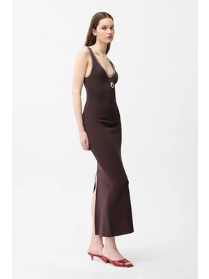 Adl Yakası Işlemeli Triko Elbise Kahve 12446124000