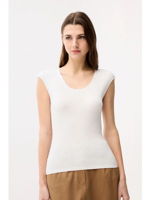 Adl Yakası Inci Işemeli Triko Bluz Kemik 11546114000