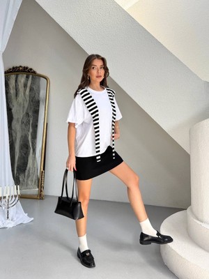 My Lunessa Beyaz Çizgi ve Atkı Detaylı Tshirt