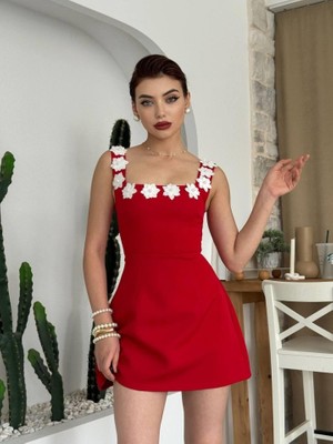 Ru Collective Alyosa Çiçek Detaylı Elbise